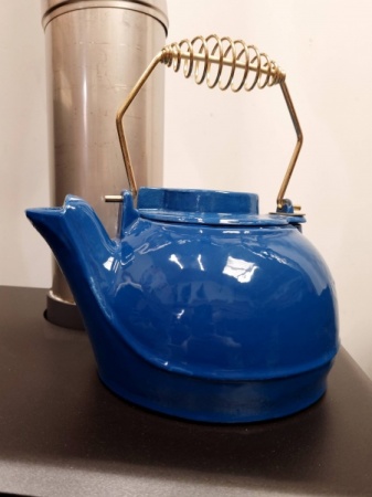 Cast Iron Kettle with Blue Enamelled Finish